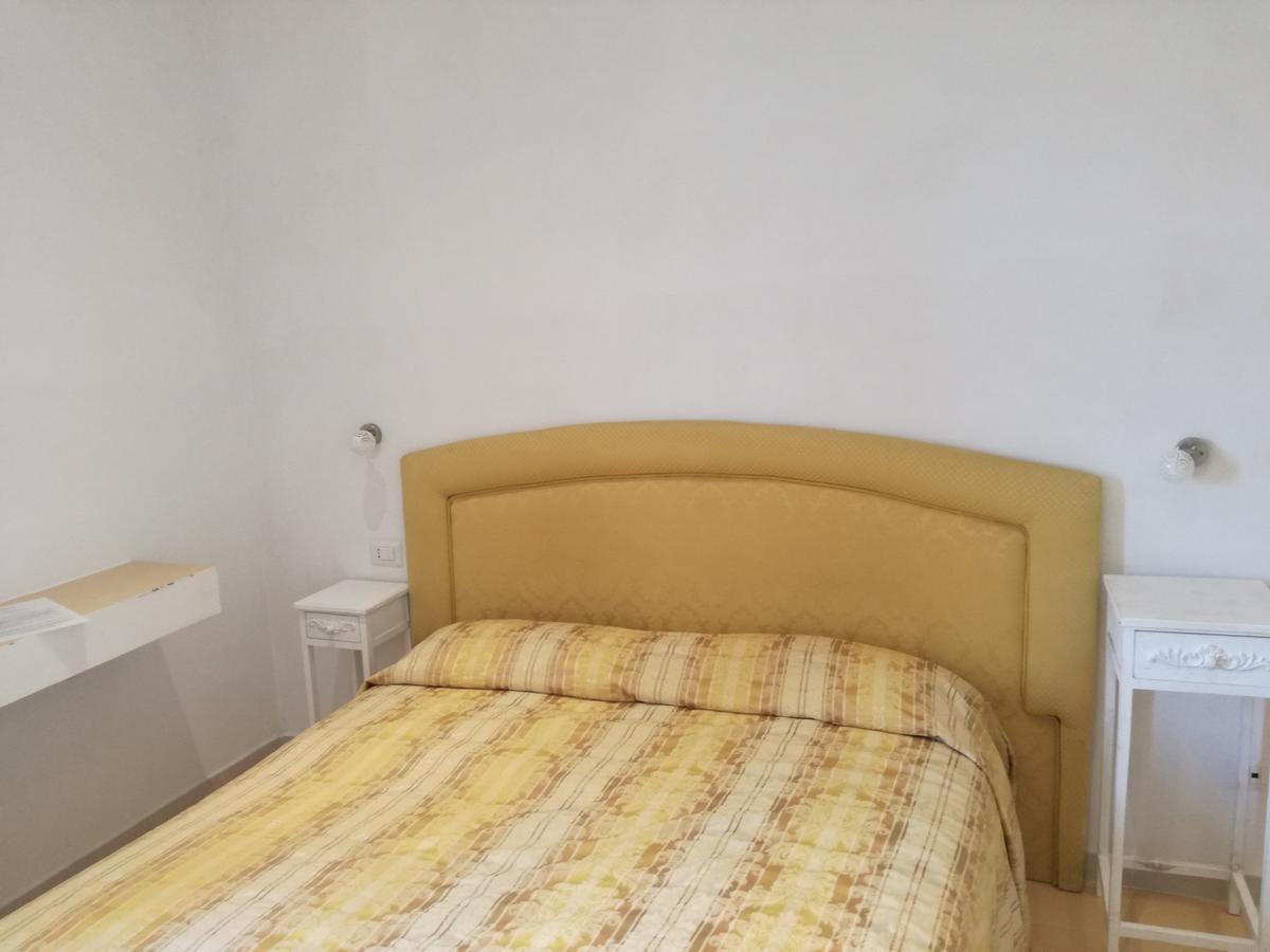 Villa Adele Понца Екстериор снимка